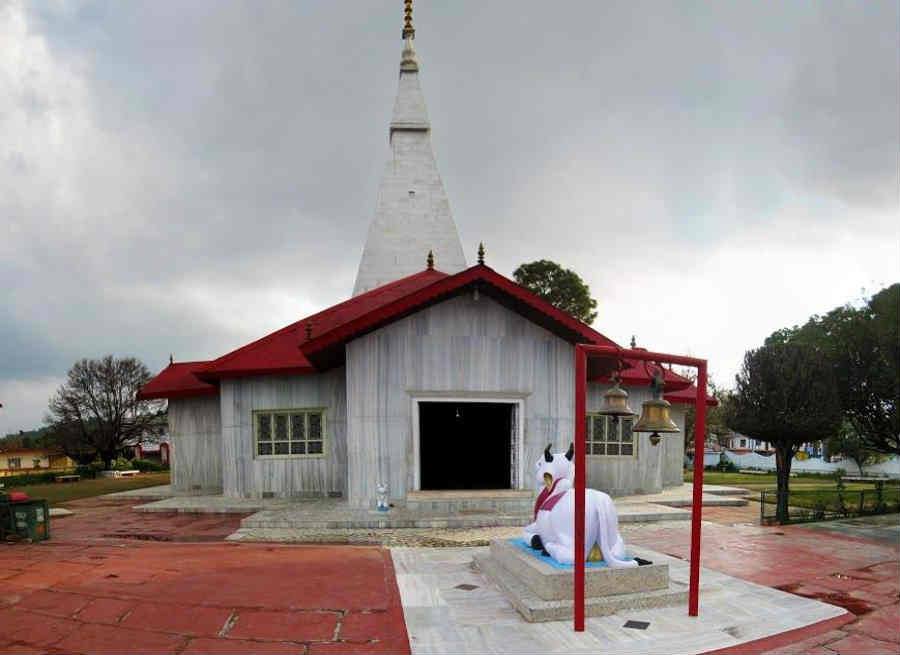 Priyanka chopra and nick jonas to visit this temple in uttarakhand